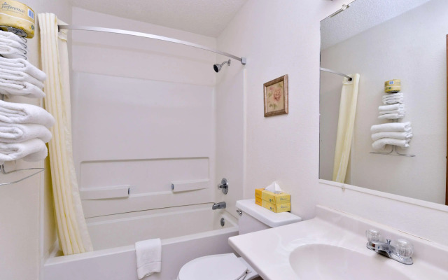 Americas Best Value Inn & Suites International Falls