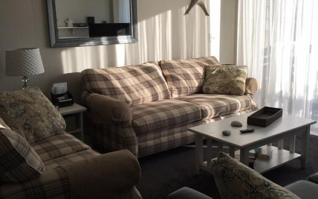 Holden Memories #67108 - 3 Br Condo