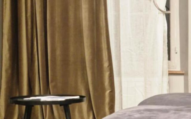 Maison 1747 - Gîtes de Standing en Vieille-ville avec Cour