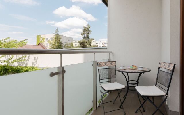 Apartment Czerniakowska by Renters