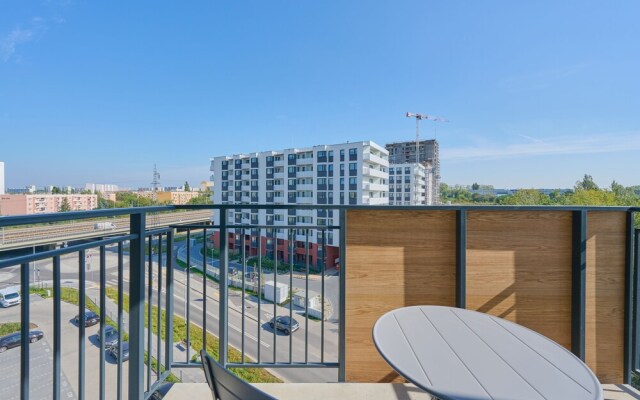 Apartments Wagrowska 12H by Renters