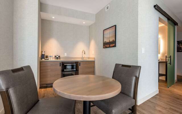 Cambria Hotel Austin Airport