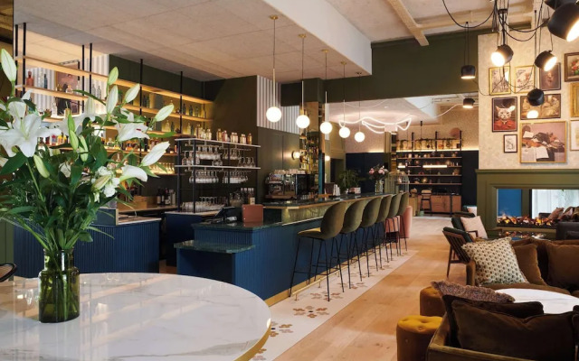 Square Lodge Hotel La Roche Sur Yon - Handwritten Collection