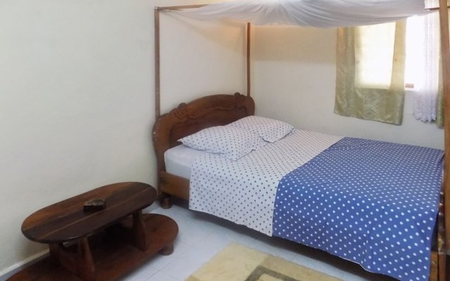 Apartment With 3 Bedrooms in Mahajanga, With Furnished Terrace and Wif
