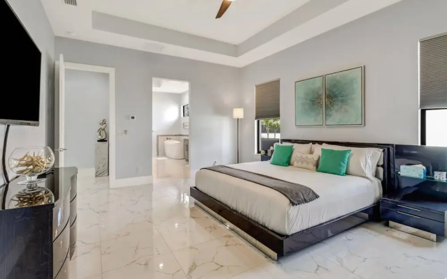 3915 Gulfstream Pkwy