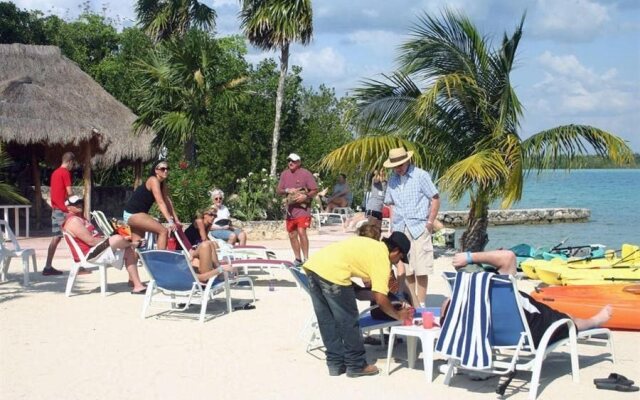 Bacalar Lagoon Resort