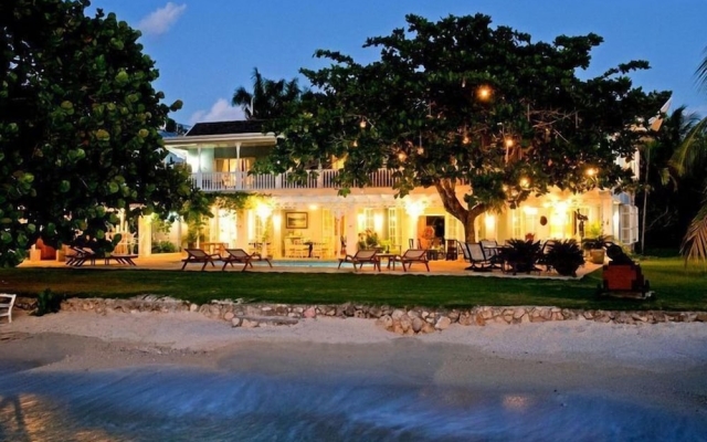 A Summer Place, Discovery Bay 7BR