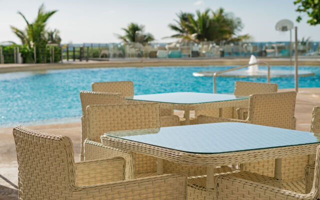 Sunset Royal Beach Resort - All Inclusive