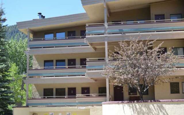 The Christophe 704 - 1 Bdrm - Great Hiking & Mtn Biking! Condo