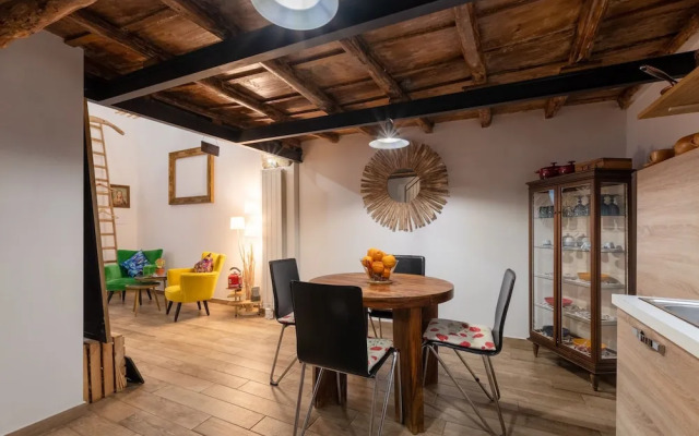 Citycenter Unique Apartment-sleeps 2- Pet Friendly