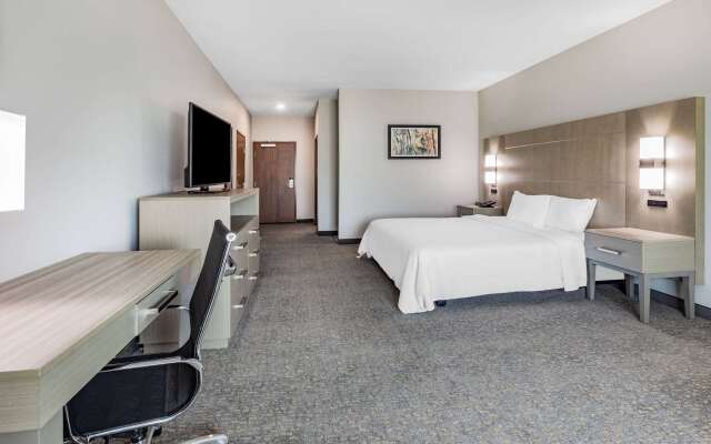 La Quinta Inn & Suites by Wyndham Jackson/Cape Girardeau