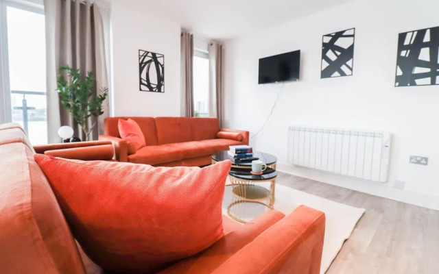 Stunning Riverside Apartment