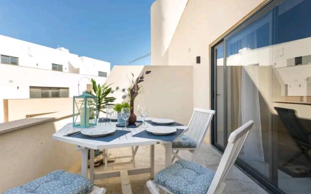 Stylish 3bed Penthouse Close to the Blue Grotto