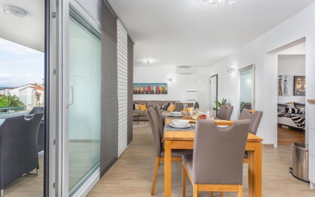 Awesome Apartment in Vantacici With Wifi and 2 Bedrooms