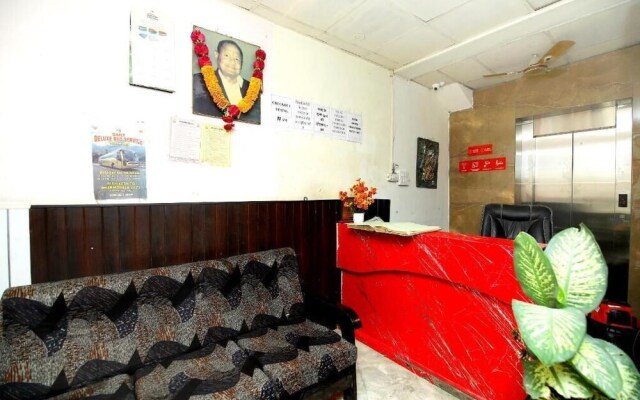 Hotel brijwasi palace