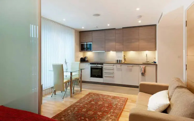 ST George Wharf Studio Apartments