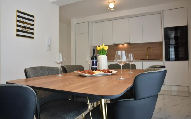 Luxury Apartments La Perla
