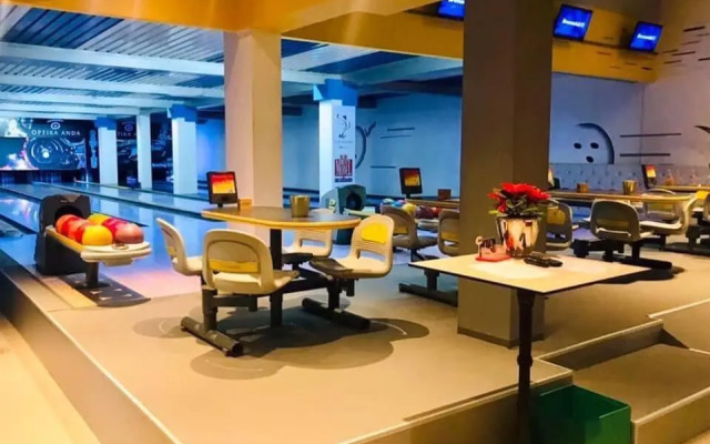 Bowling Hostel