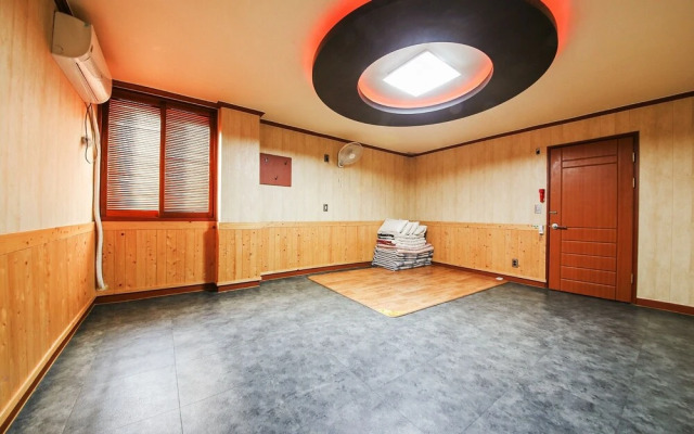 Jeonju Dongsandong Cypress