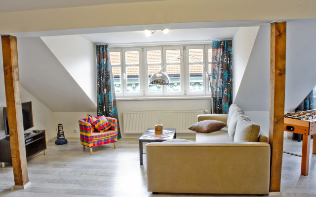 Royal Court Apartments