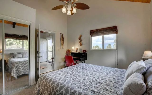 Charming Kailua-kona Apartment Near Hiking & Golf!