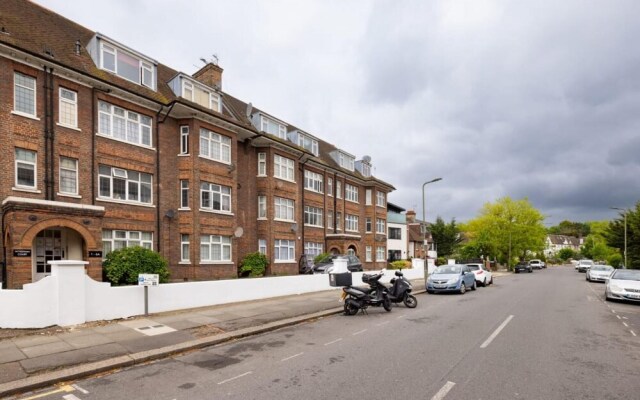 The Hendon Escape - Elegant 3bdr Flat