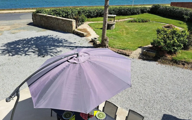 XXL Holiday Home Directly by the sea