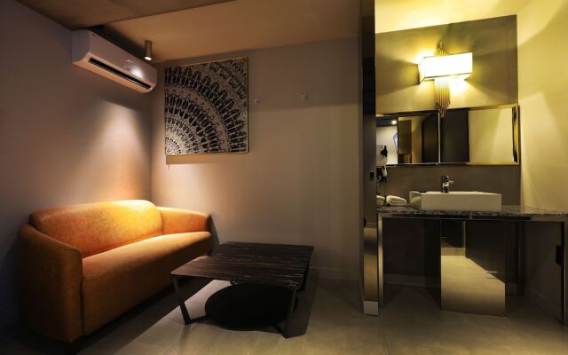 A-vant Hotel