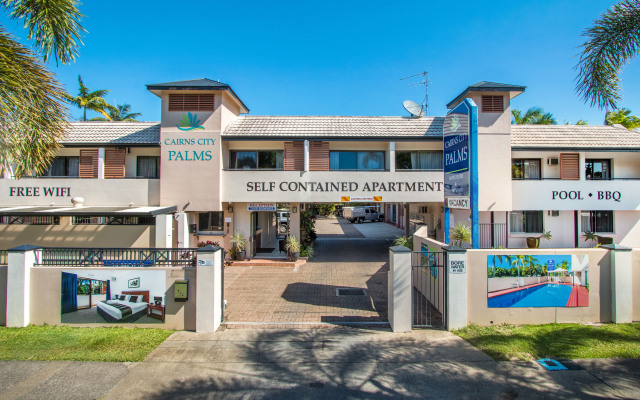 Cairns City Palms