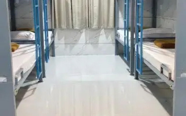 V R S Deluxe Dormitory