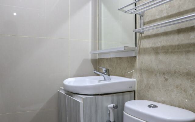 Cozy And Relaxing Studio At Transpark Cibubur Apartment