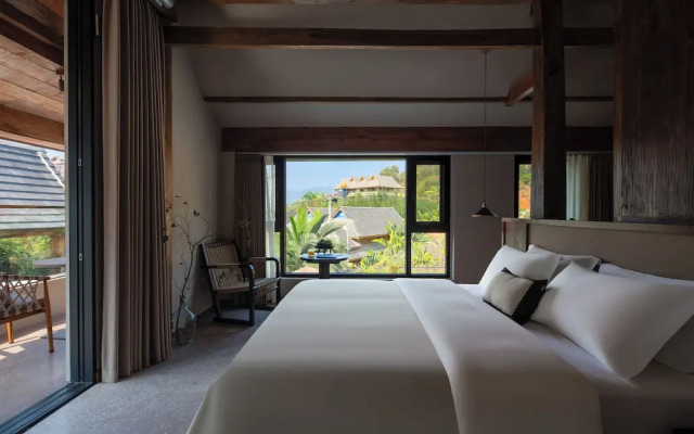 Xishuangbanna Jinghong Hidden in Nature