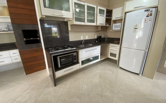 Ilha Da Fortaleza Jurere Internacional