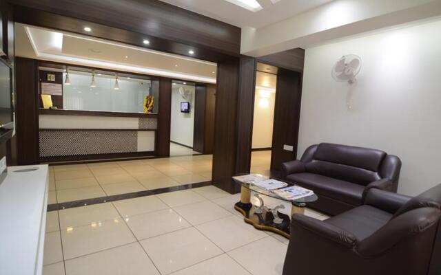 Hotel Kirti