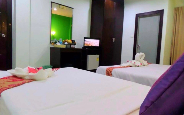 Thana Patong Guesthouse