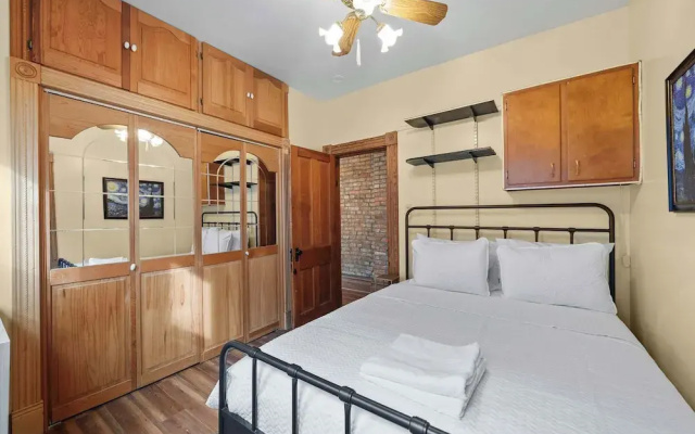 Vino & Vibes Villa Sleeps 6!