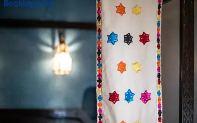 Riad Mur Akush