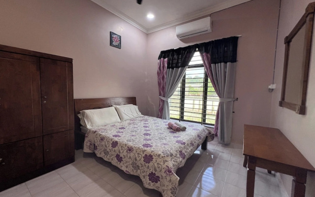 Nurbayu Villa (3 and 4 bedroom Villa) Kemaman