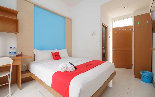 RedDoorz Syariah Plus @ Wisma Bougenville Karawaci