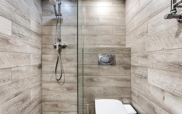 Valova 13, small studio