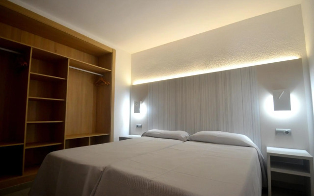 Ibiza JET Apartamentos - Adults Only