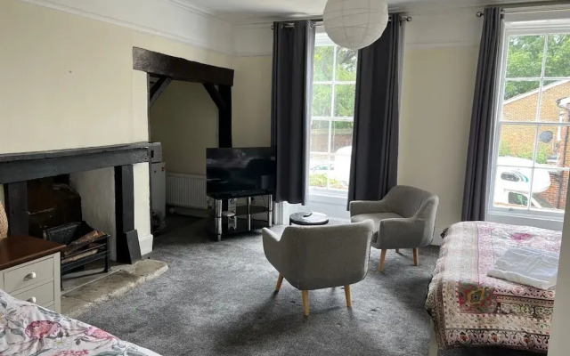 Harmondsworth Hall Guest House Heathrow