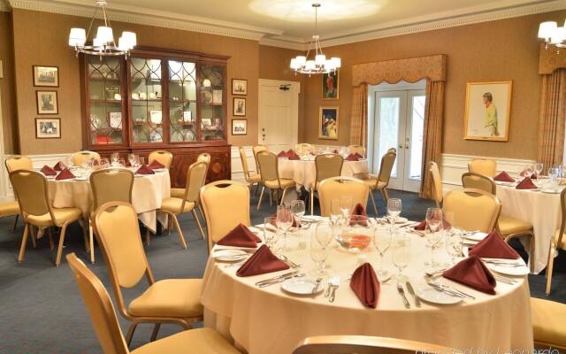 The Inn & Club at Harbour Town