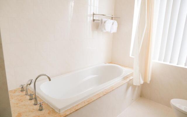TTC Hotel Deluxe Tan Binh