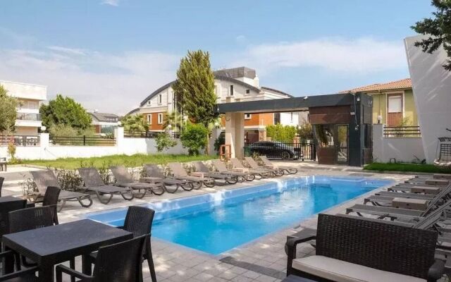 Beris Lara Hotel
