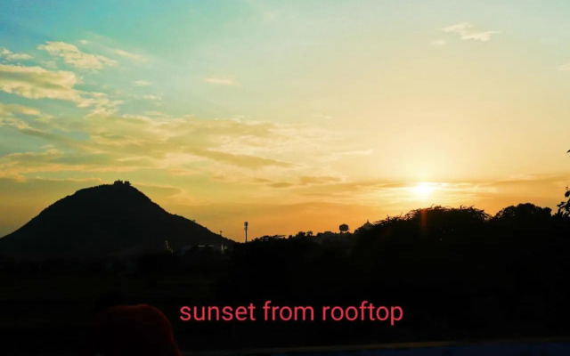 One Light Hostel