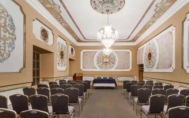 Ramada by Wyndham Costa Del Sol Cusco