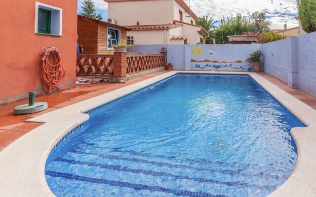Luring Holiday Home in Girona With Swimming Pool
