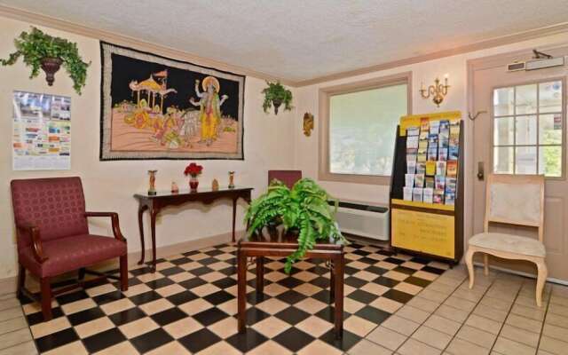 Motel 6 Sandersville, GA