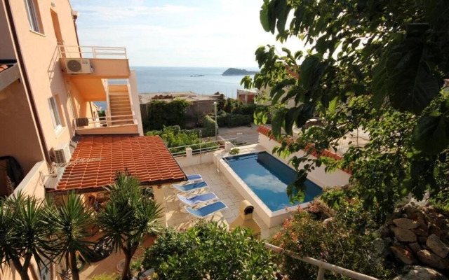 Apartment Ana